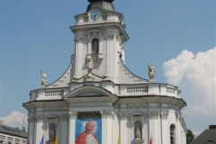 1745